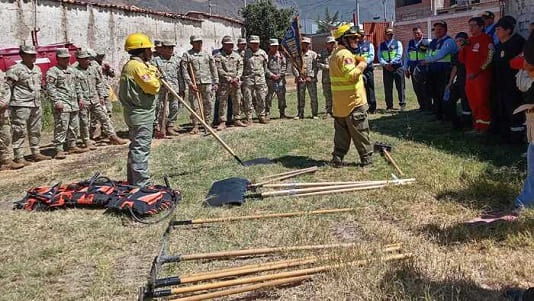 1226421 sernanp refuerza la lucha contra incendios forestales en ancash con la campana las lluvias no llegan con el fuego1