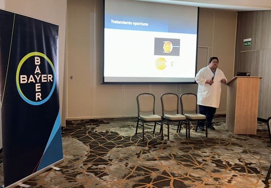 Ceguera por diabetes avanza en el Perú: especialistas alertan sobre aumento de casos severos y falta de diagnóstico oportuno 1 Dr. Caceres1