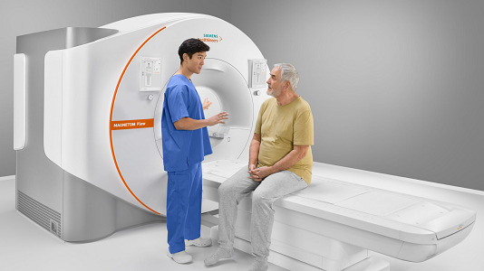 RESONADOR MAGNETICO CON INTELIGENCIA ARTIFICIAL TRANSFORMARA LA EXPERIENCIA MEDICA EN LIMA 1 3