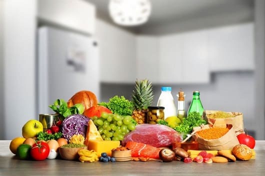 Verano 2026: 5 tips para conservar los alimentos frescos y seguros 1 imagen Cuidado con la comida en verano1