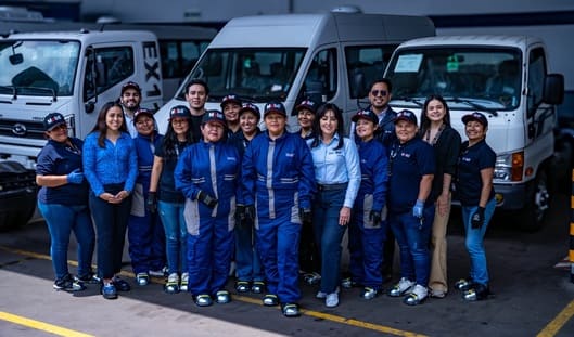 Mujeres Mobil 1111