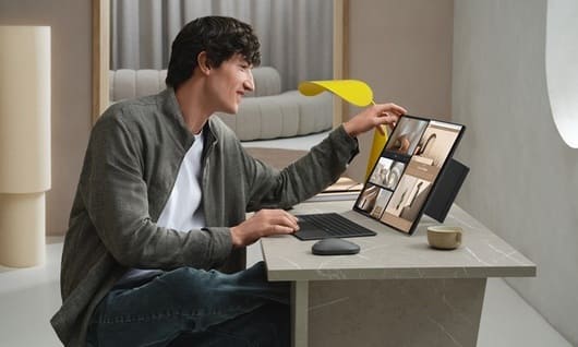 Lanzamiento de laptops ASUS de doble pantalla en Perú 1 Shot 003 Zenbook DUO Dark Gray 266 72dpi 1111