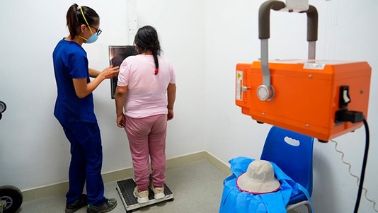 Tamizaje con inteligencia artificial detecta tuberculosis 1 1421210 mas de 84 mil personas fueron tamizadas con inteligencia artificial para detectar casos de tuberculosis1