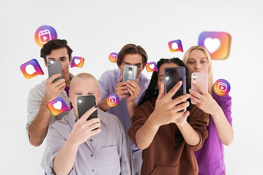 Riesgos de desafíos virales en redes sociales para peruanos 1 Dia Mundial Redes Sociales
