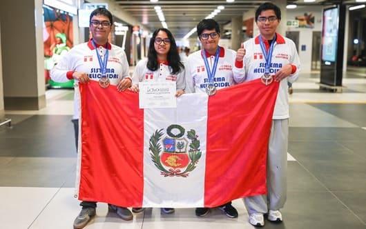 Perú logró tres medallas en la Olimpiada de Química 2026 1 Quimica111
