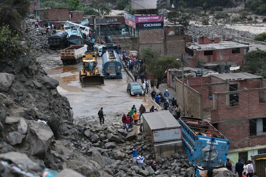 Mochila de emergencia según la región ante sismo y El Niño Costero 1 000286653W1