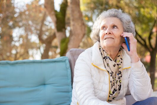 Filtración de datos en adultos mayores eleva fraudes 1 Abuelos digitales1