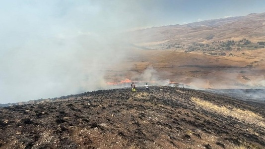 Autoridades atienden 13 incendios forestales en siete regiones del país 1 1455506 edi31